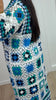 Gilet crochet à fleurs long Bleu
