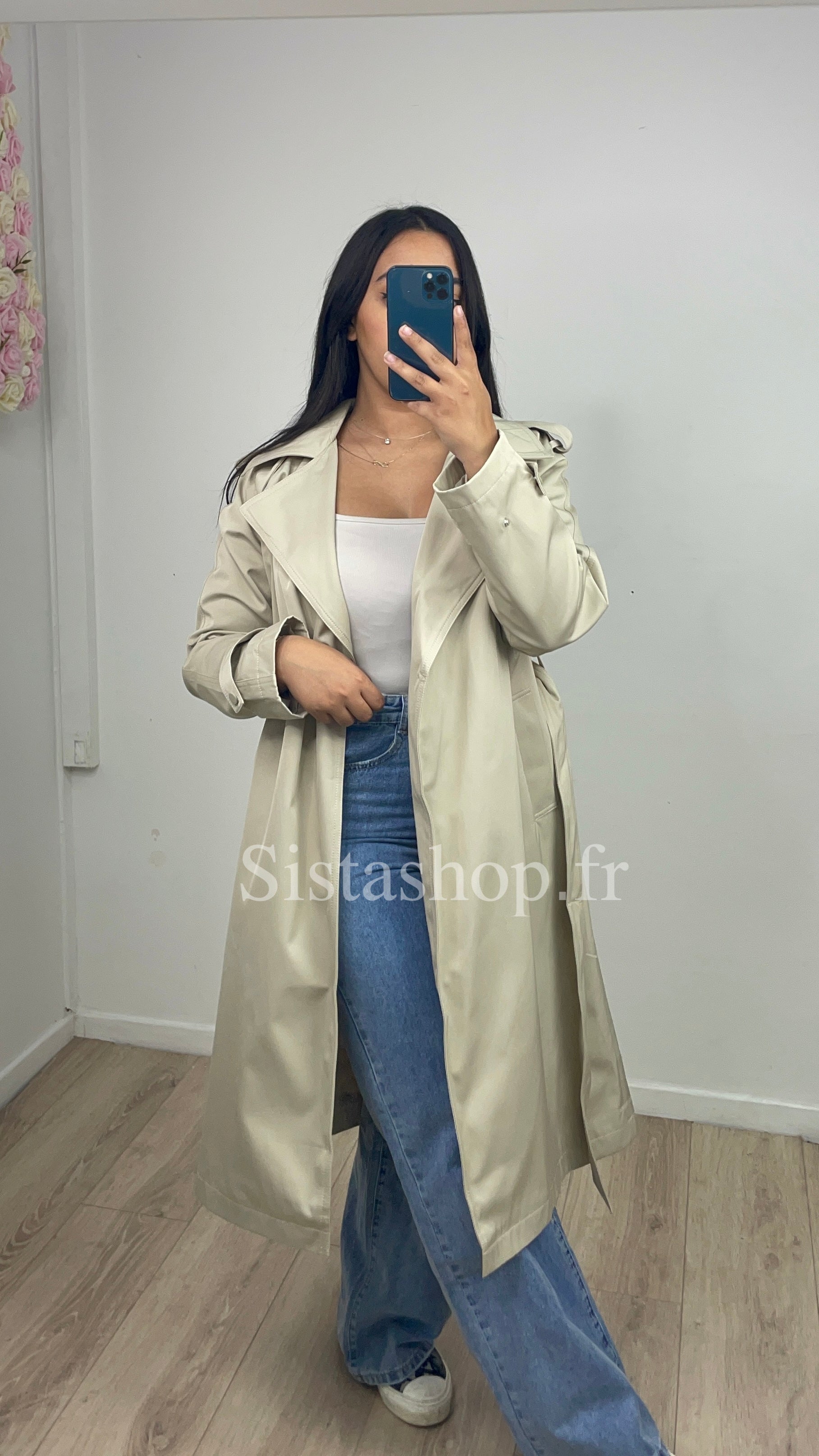 Trench Aya Nude